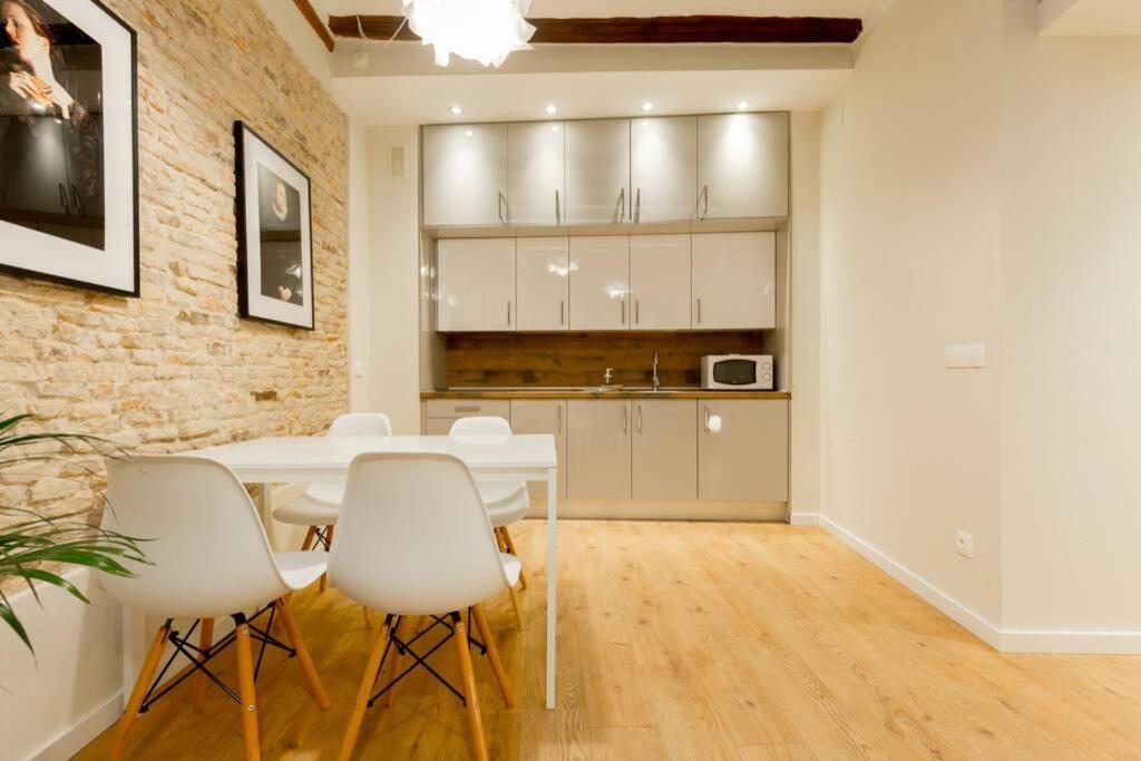 CASTA 1 - Apartamento céntrico de 1 dormitorio con opción de garaje Saragoça Exterior foto