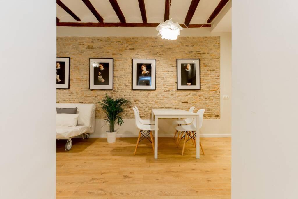CASTA 1 - Apartamento céntrico de 1 dormitorio con opción de garaje Saragoça Exterior foto