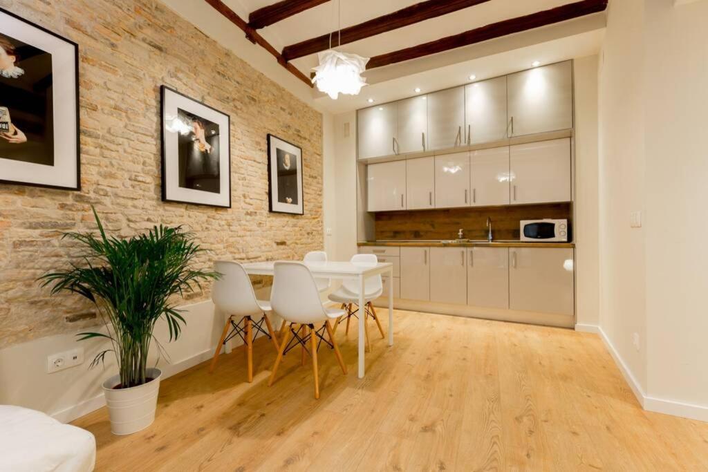 CASTA 1 - Apartamento céntrico de 1 dormitorio con opción de garaje Saragoça Exterior foto